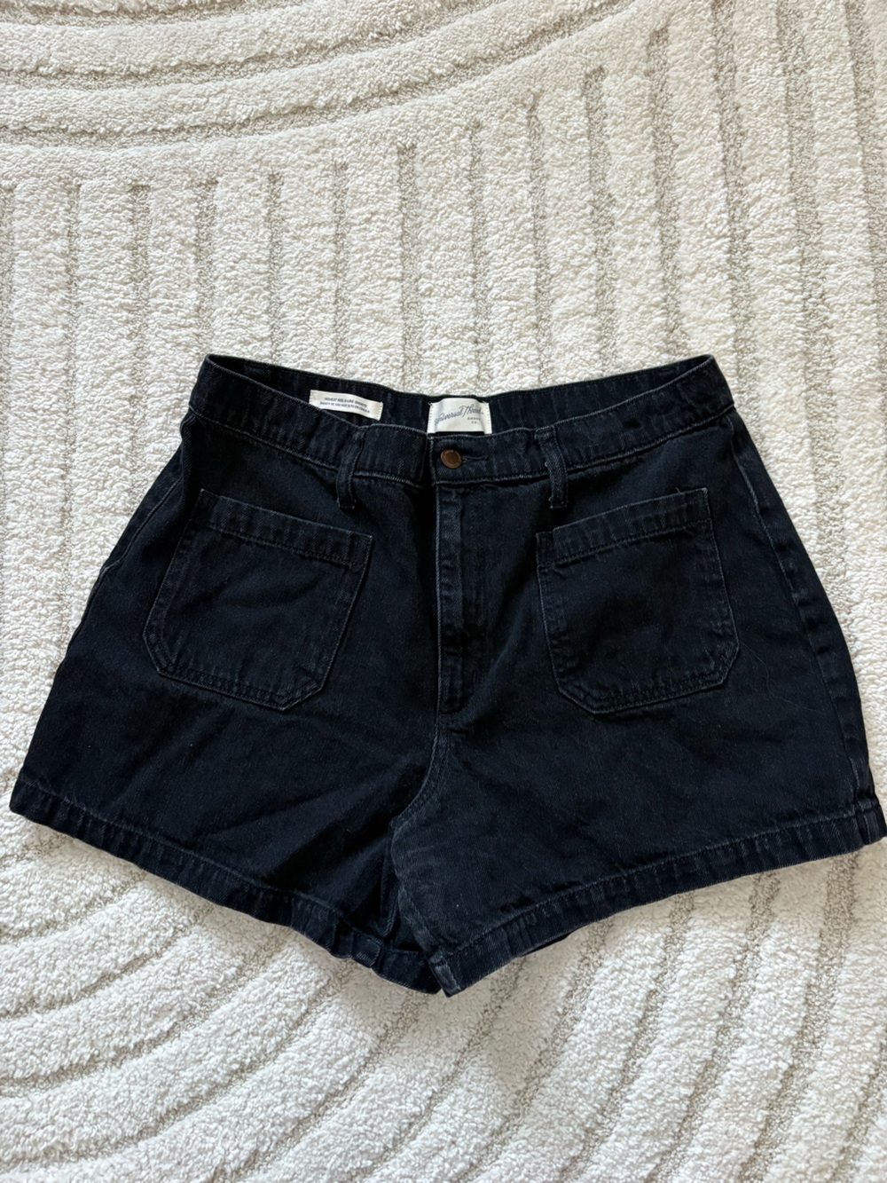 Universal Thread Black High-Rise Front-Pocket Denim Shorts